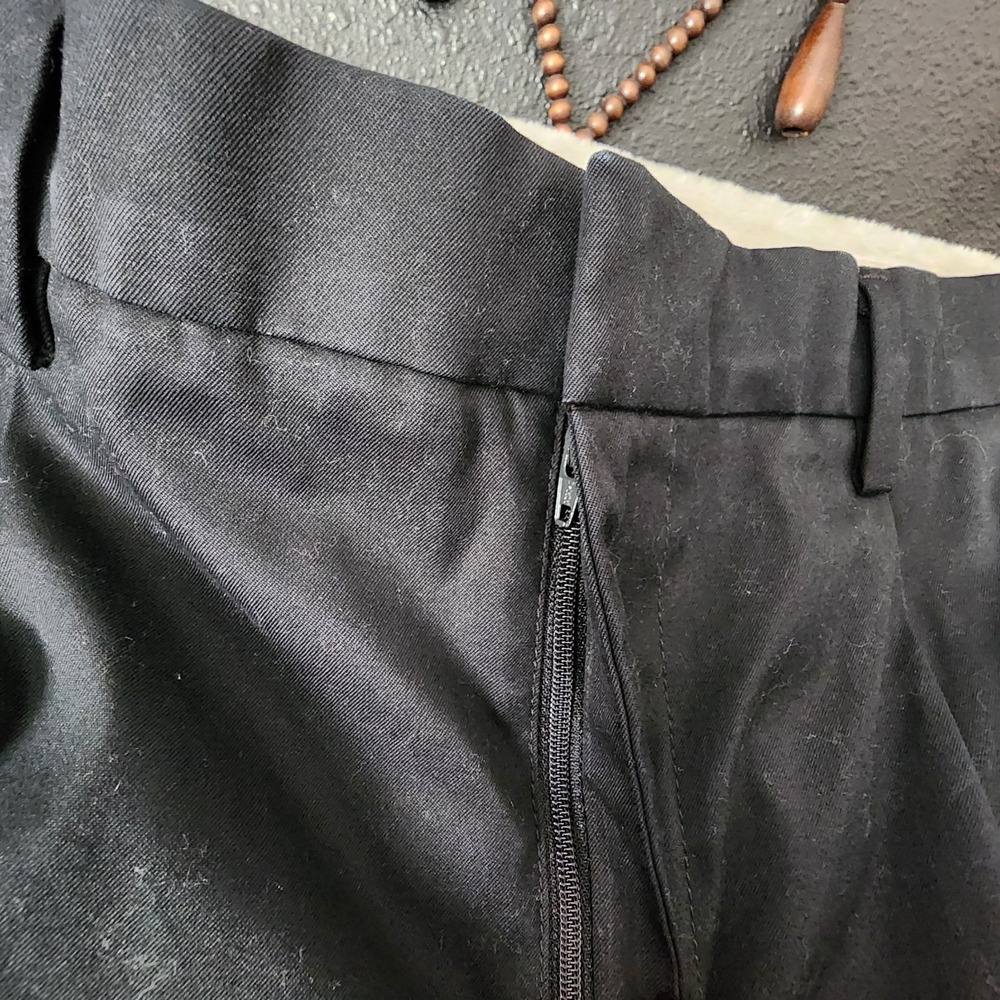 Dockers Classic Fit‎ Men's Trousers Black 32×34 - Picture 3 of 15